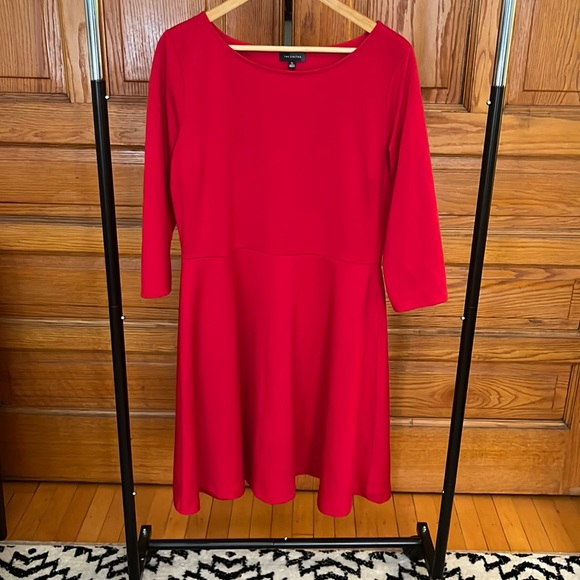 The Limited Red Dress - Picture 2 of 5